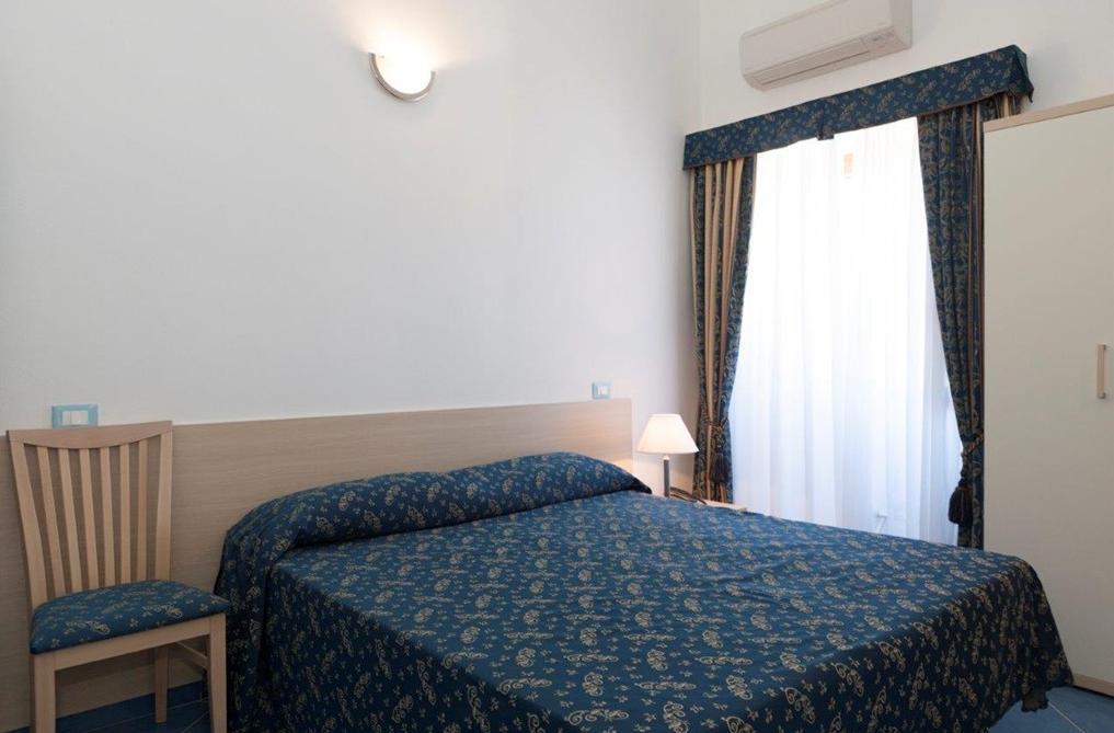 B&B La Terrazza Sul Porto Ponza Exteriör bild