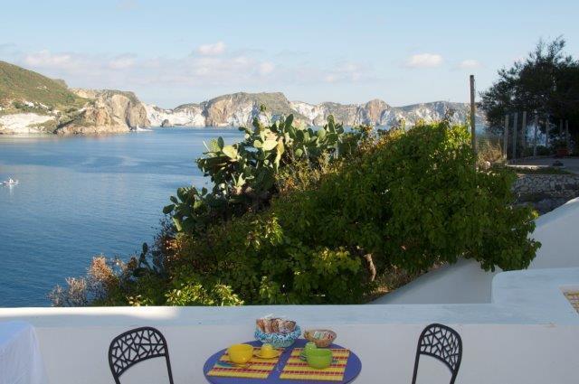 B&B La Terrazza Sul Porto Ponza Exteriör bild